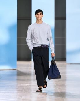 HERMES_MRTW_SHOW_SS25_RUNWAY_FILIPPOFIOR_4x5_01