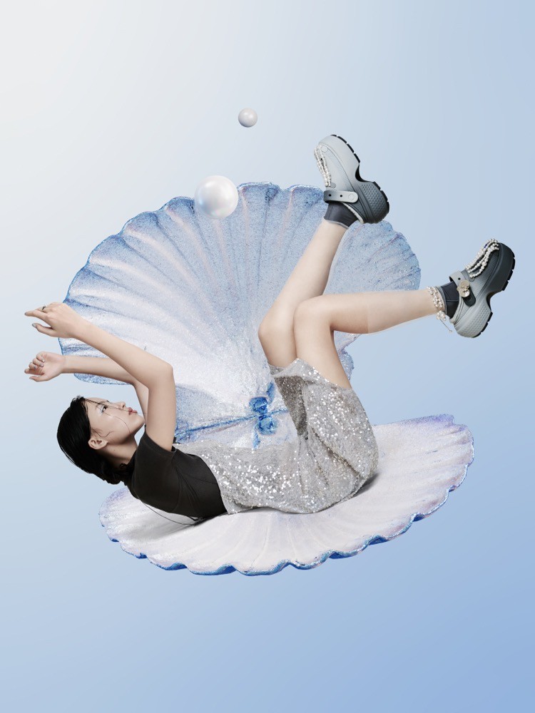 A picture containing person Description automatically generated