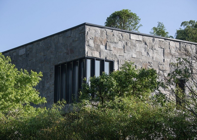 1728618688780962.jpg zian2.jpg