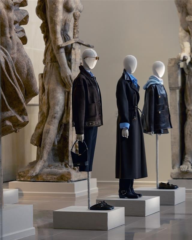 SANDRO于巴黎布尔德尔博物馆BOURDELLE MUSEUM举办2025秋冬系列预览_2.jpg