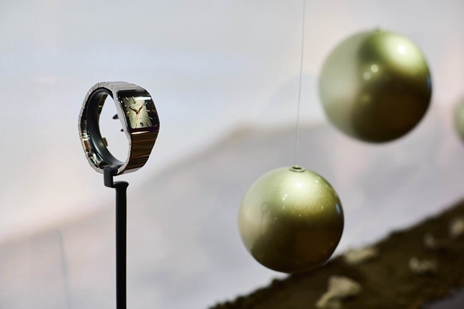 11 全新Anatom拱形系列高科技陶瓷腕表.jpg