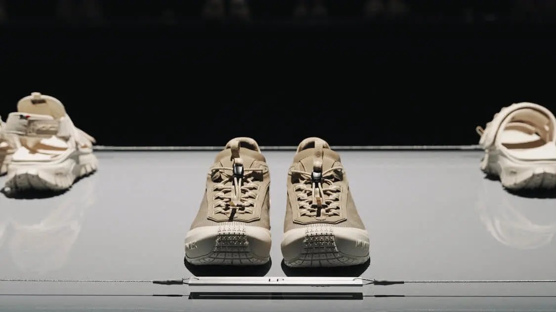 盟可睐MONCLER鞋履携STUDIO ASCENTI登临纽约  启幕「巅峰视界」