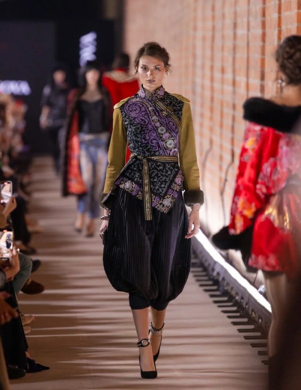 China Cosmopolitan - CN1906.png