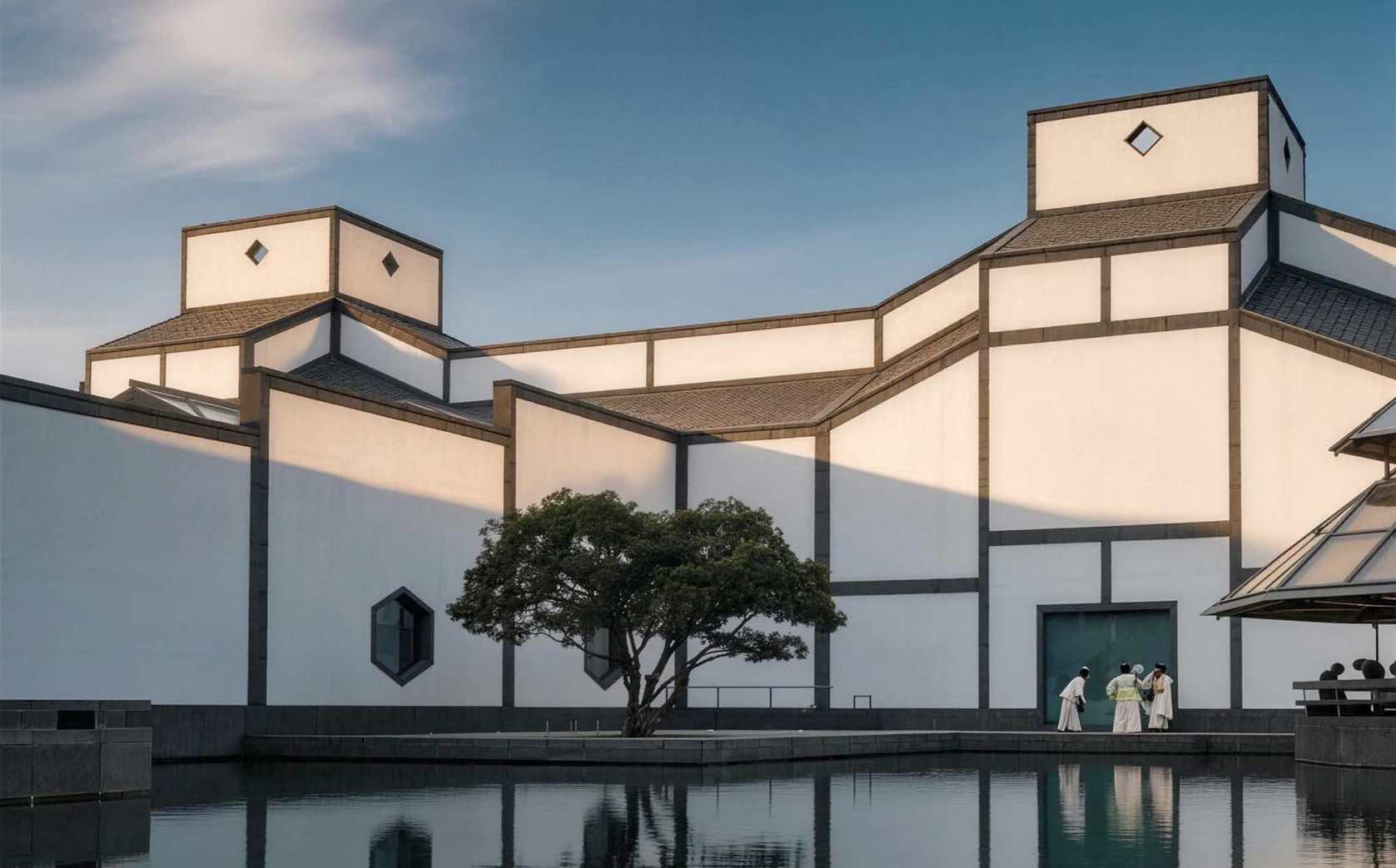 时尚COSMO-轩灵珠宝特邀建筑设计师林兵打造当代东方的珠宝空间,师从贝聿铭十二年传承东方之美